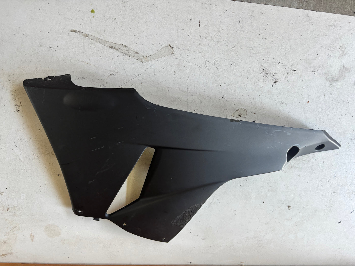 Sabot inférieur droit  Kawasaki zx6r 2009/2012