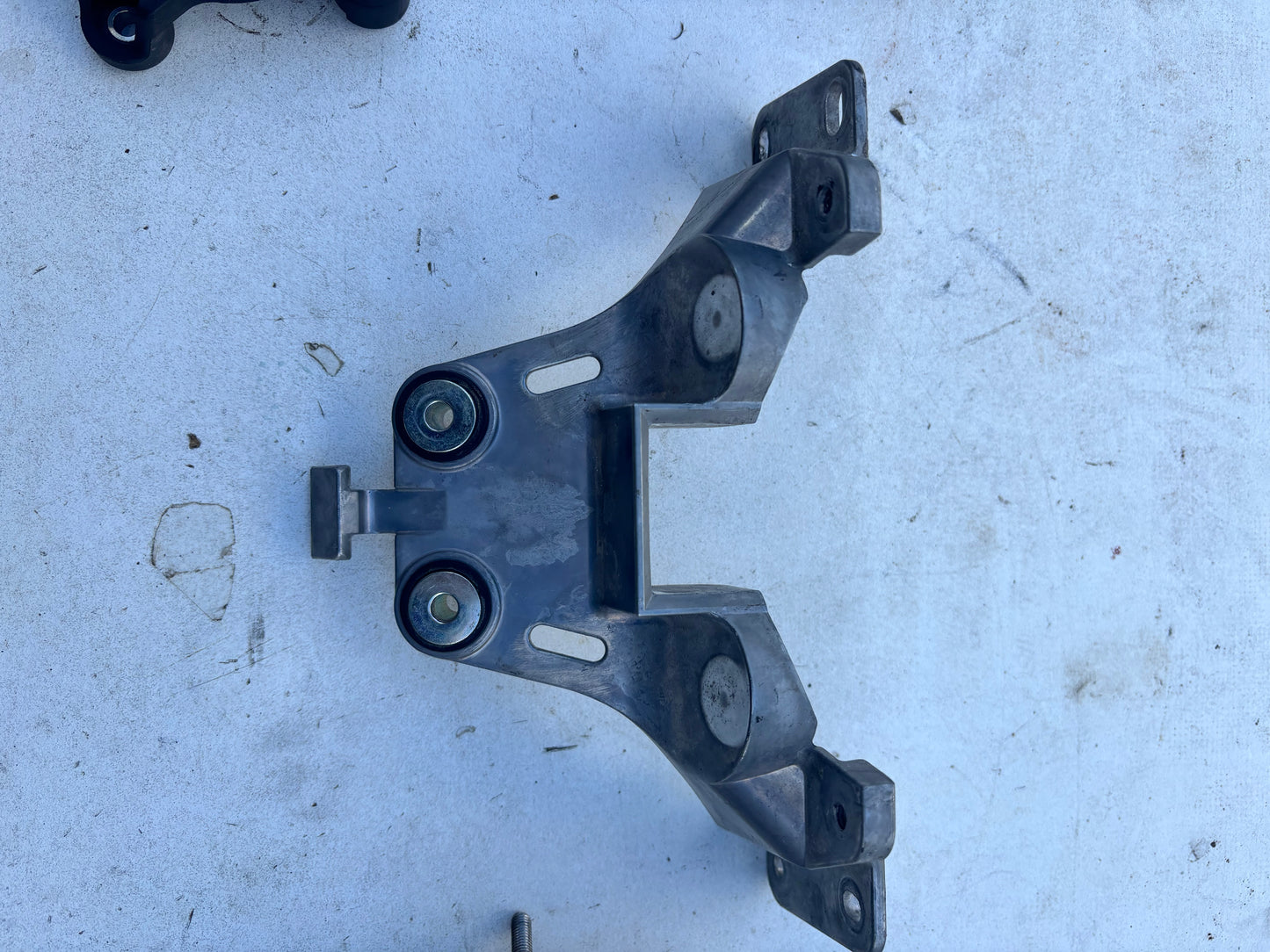 Platine Support réservoir selle yamaha Tenere 700 2019 à 2024 BW3241050100
