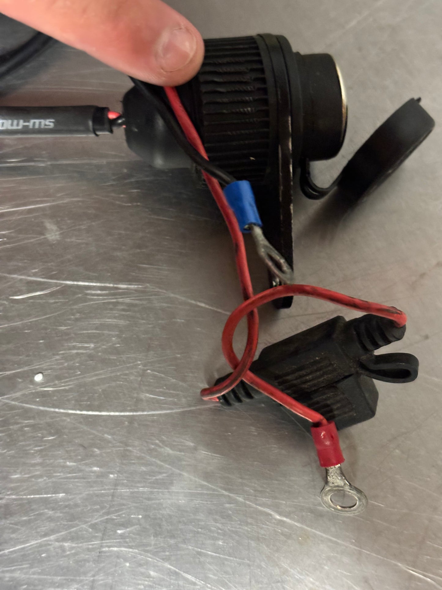 Port USB chargeur yamaha mt 09 mt07 tracer 900 700 2013-2020