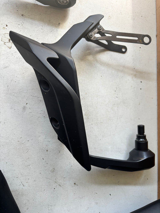 Protège pare main yamaha GAUCHE tracer 900 2013/2020
