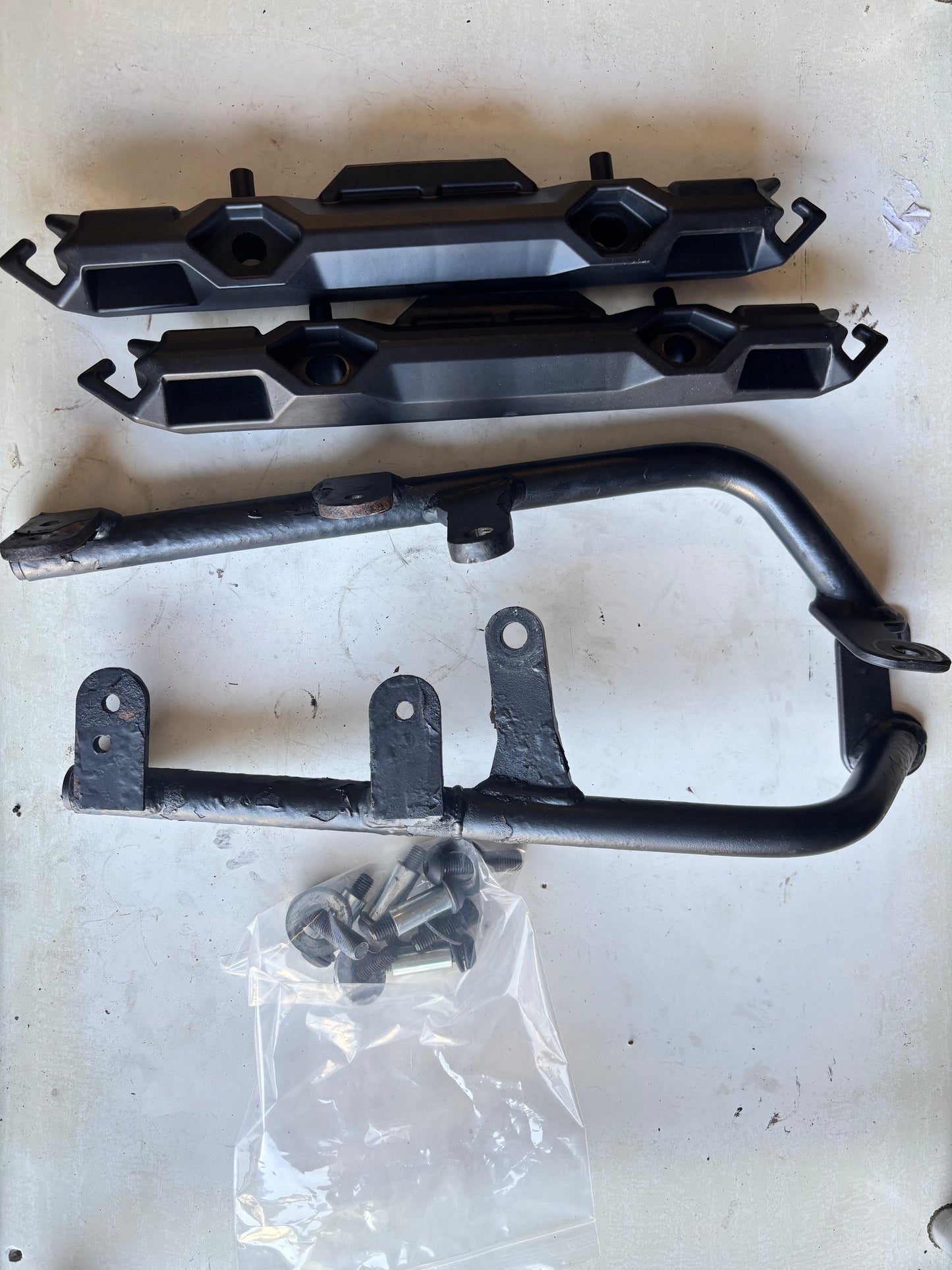 Support valise et top case  yamaha tracer 900 2015/2017