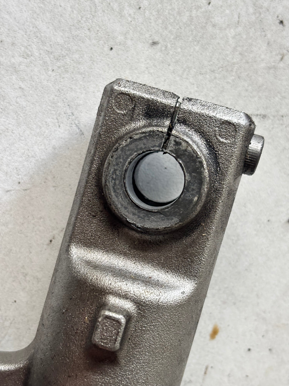 Bras fourche droit Yamaha Xj6 2009 à 2016