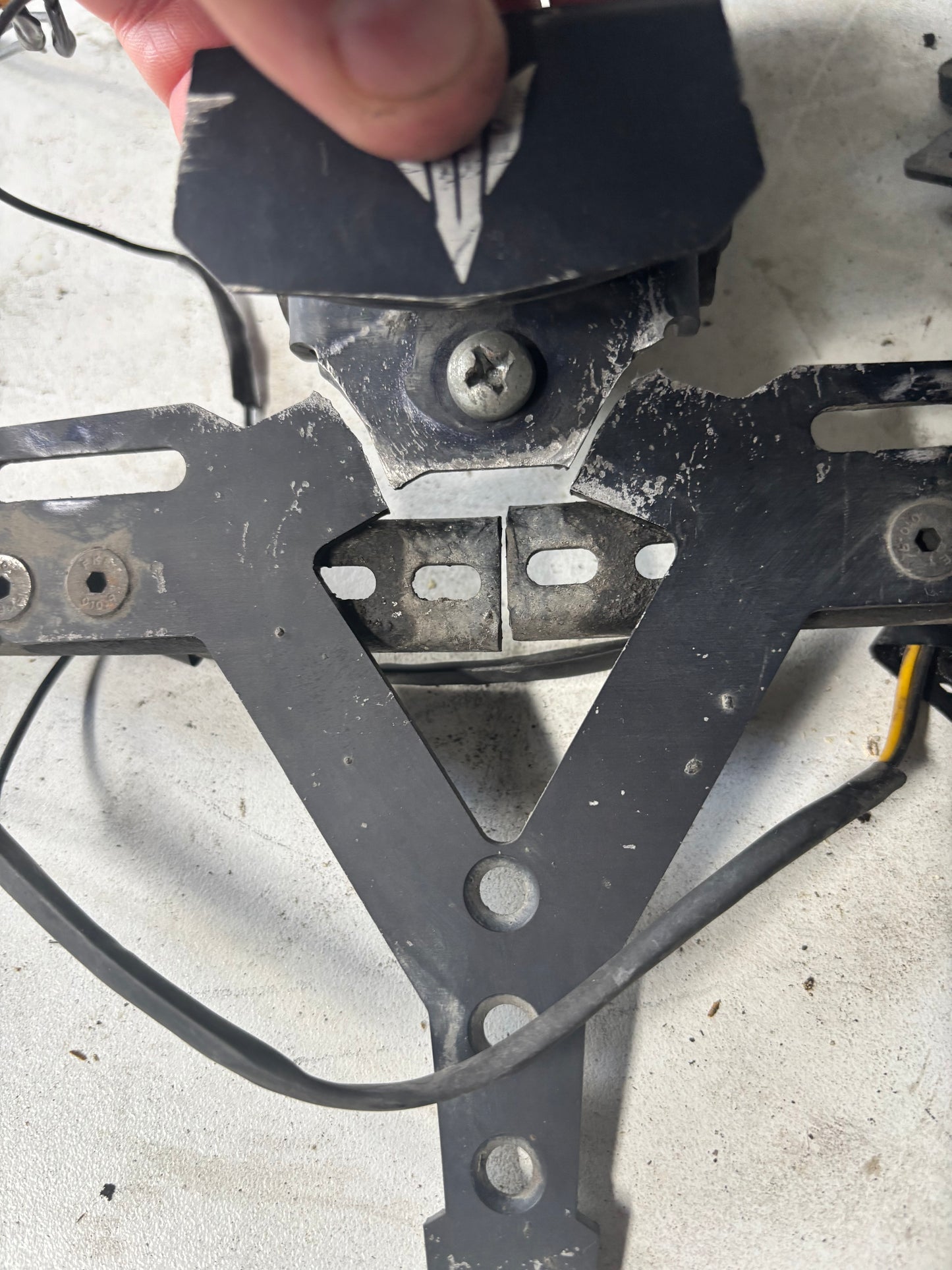 Support de plaque immatriculation court  Yamaha mt07 2014 à 2020