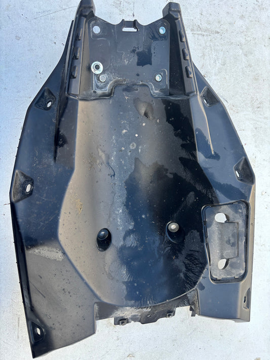 Passage de roue arrière yamaha Tenere 700 2019 à 2024 BW3F1629000