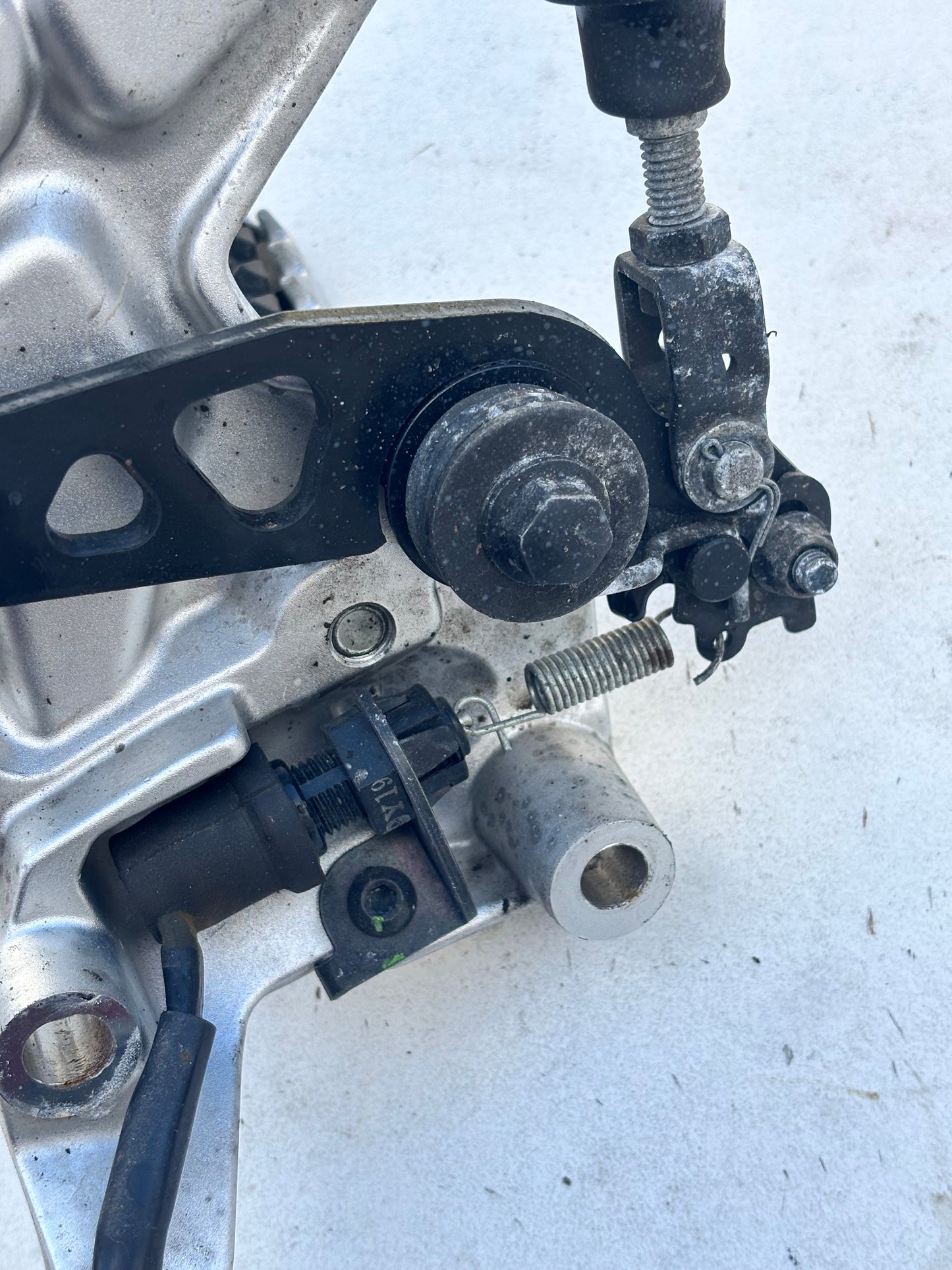 Platine frein droite complète  yamaha Tenere 700 2019 à 2024