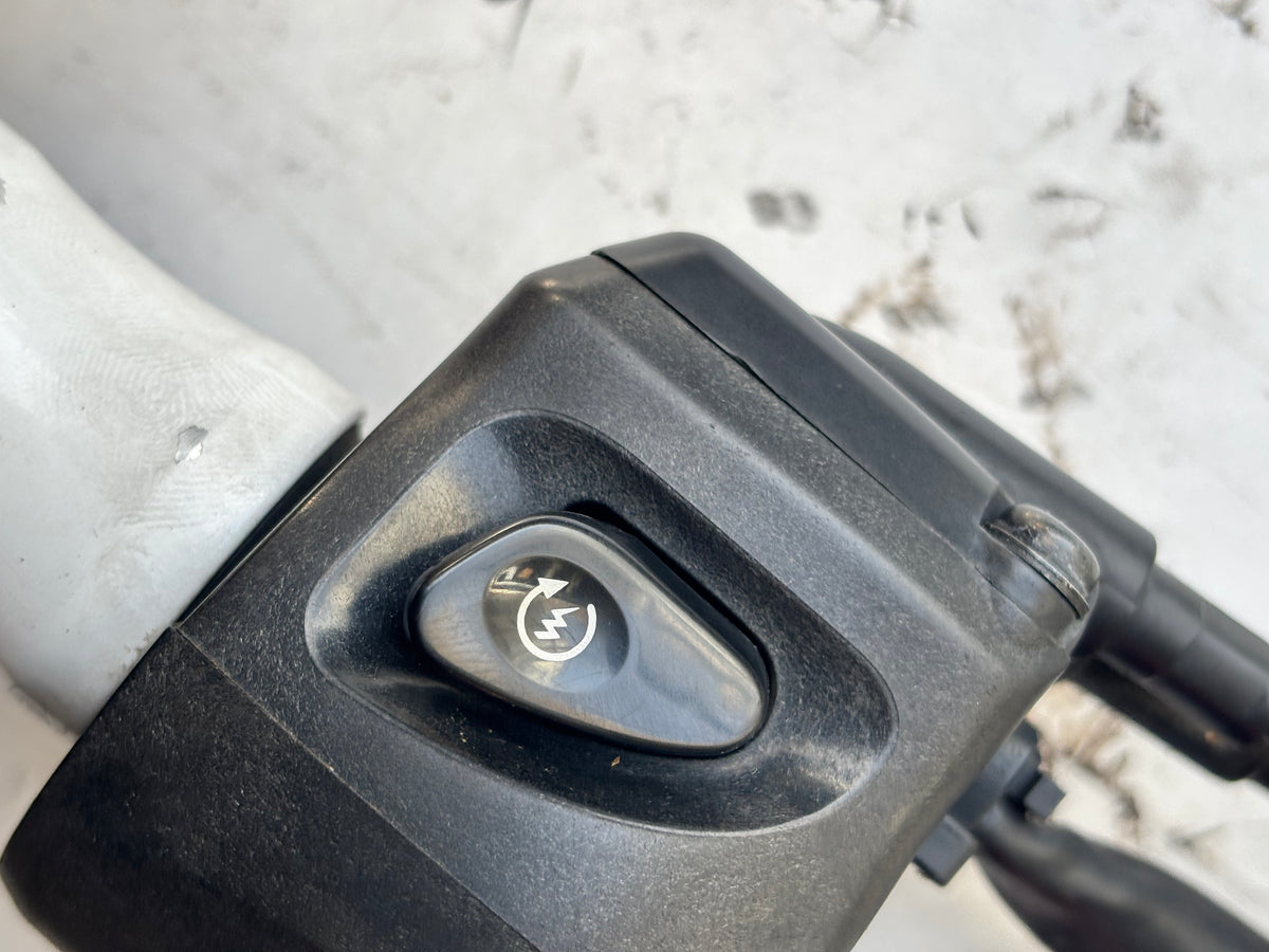 Poignée gaz accélérateur Yamaha Xj6 2009 à 2016