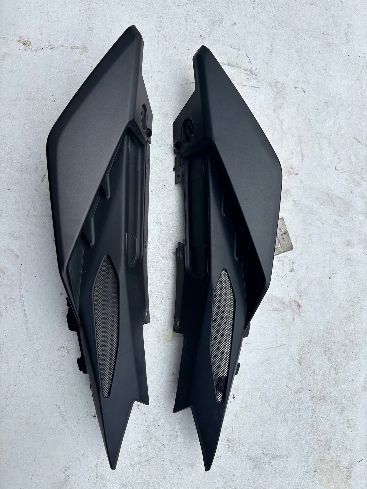 Carénage coque arrière droit et gauche Yamaha mt09 2017/2020