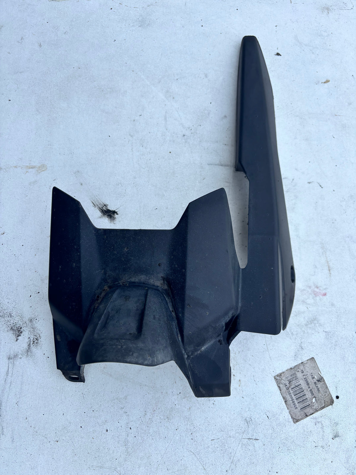 Protège chaîne lèche roue garde boue Yamaha mt07 2014/2020