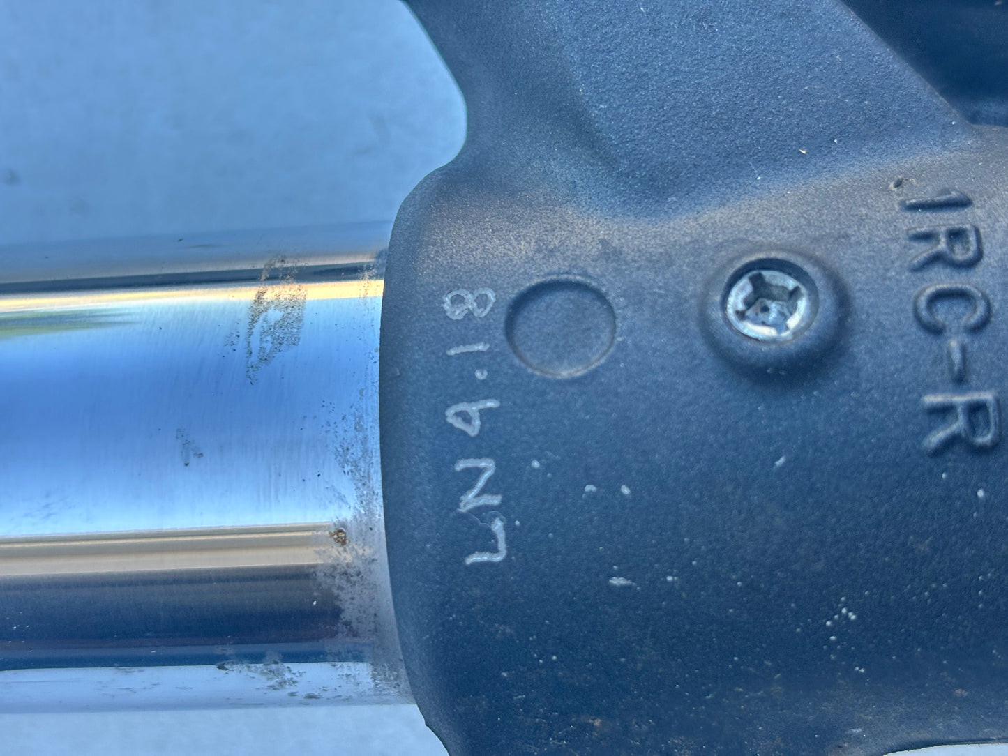 Fourche yamaha mt 09 2013-2016 sans abs