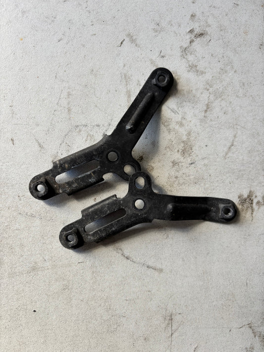 Support fixation Garde boue avant mt07 yamaha 2014/2017 D/G