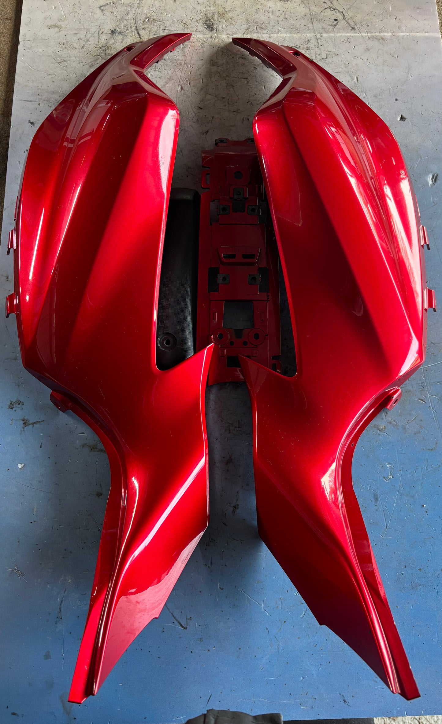 Ensemble carénage coque couvre réservoir droit et gauche yamaha mt 07 2014-2017