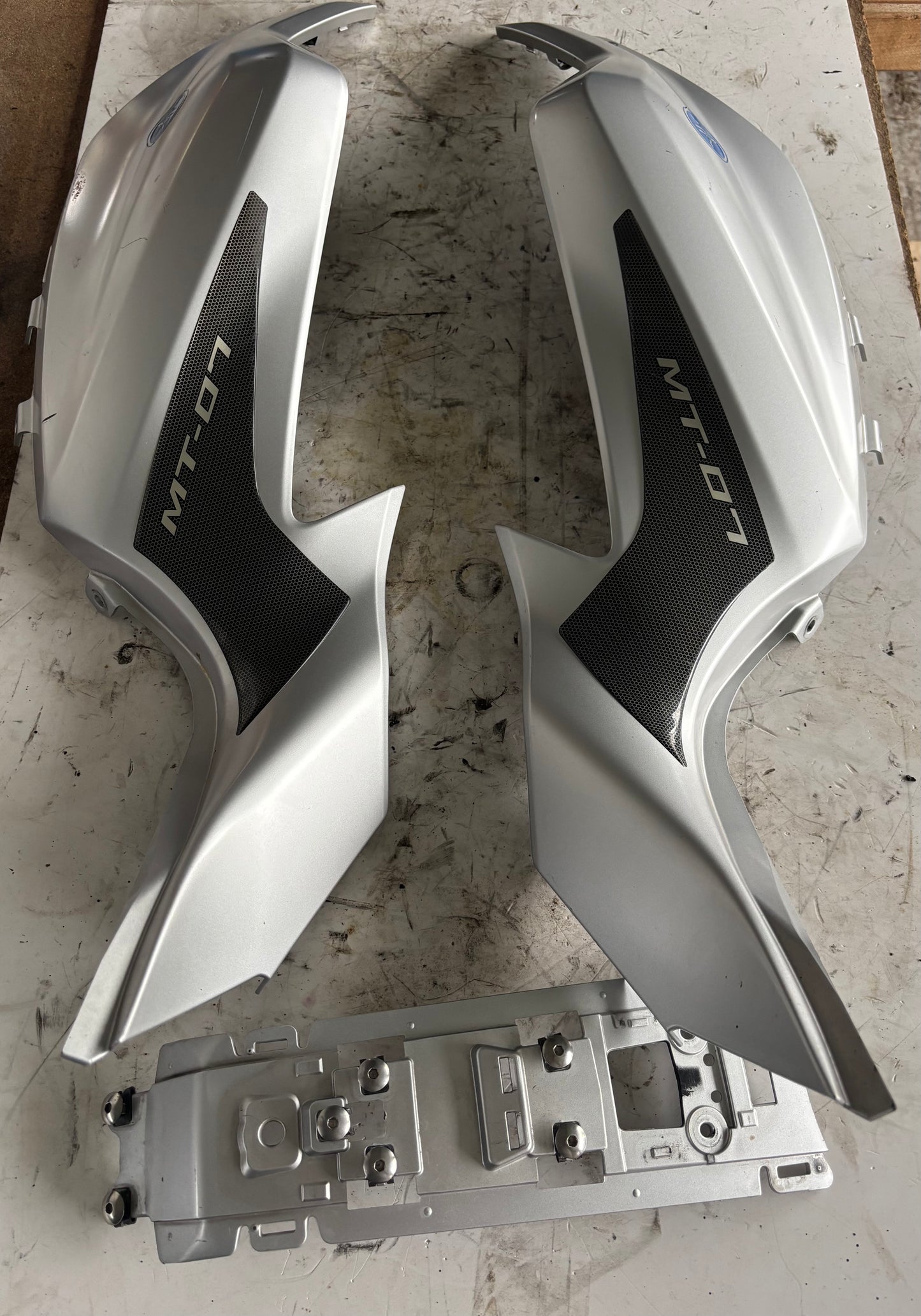 Tankabdeckungsverkleidungssatz Typ Yamaha MT 07 2014-2017