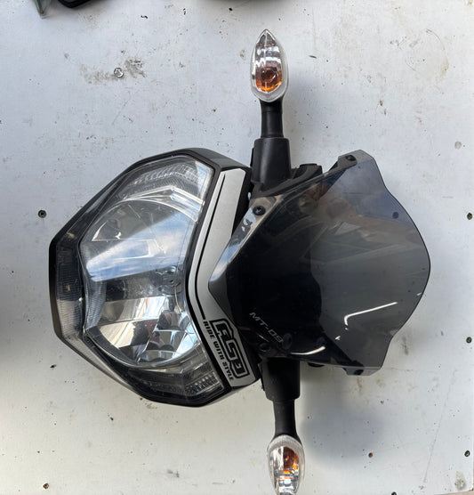 Phare optique tête de fourche  yamaha mt 09 2013-2016
