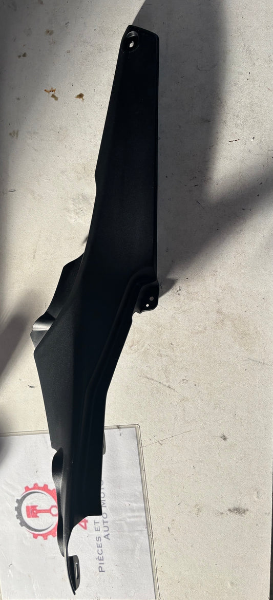 Linke Untersitzschutzverkleidung Yamaha r7 2021-2024 BEB 2171L