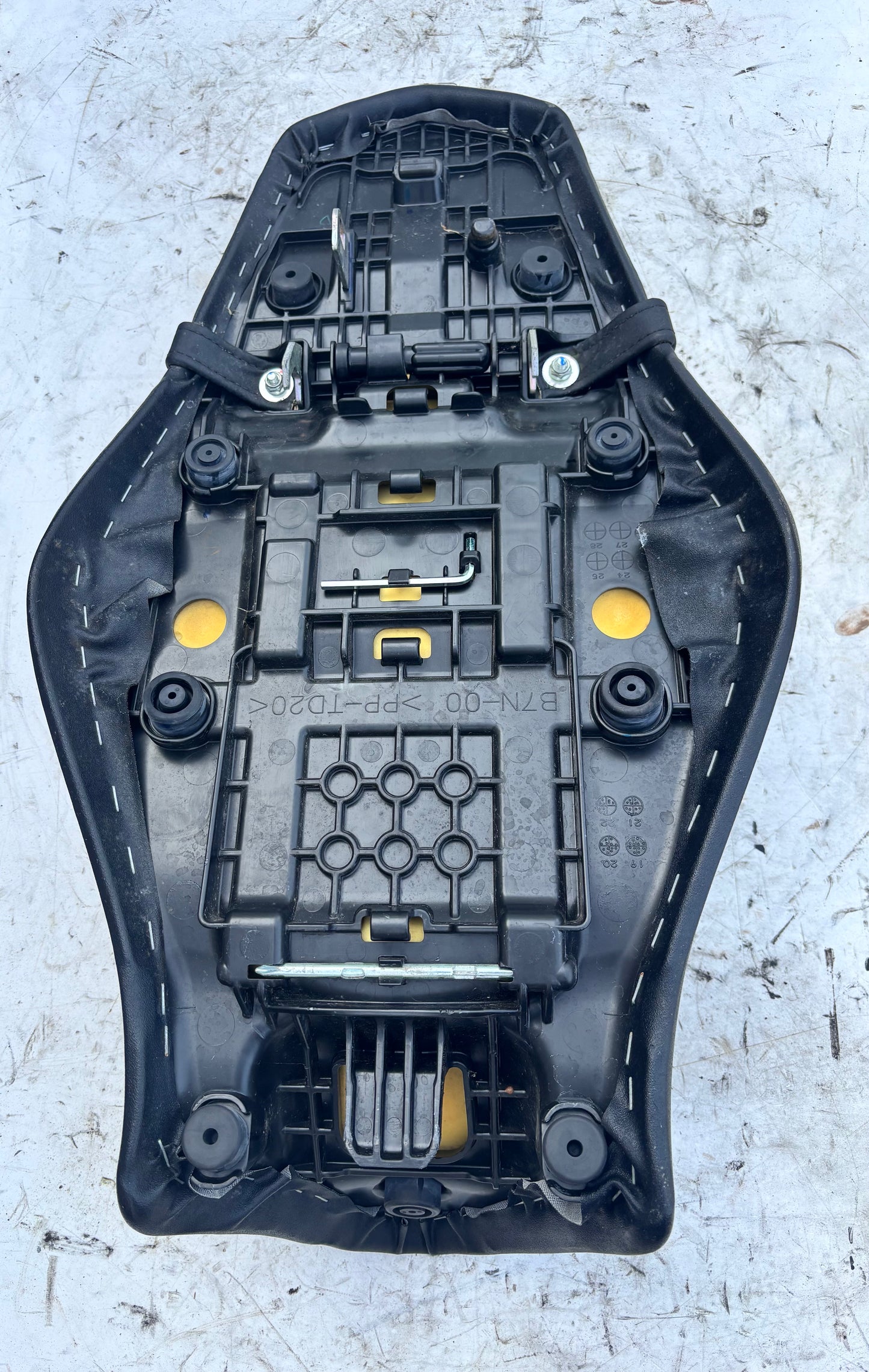 Selle yamaha mt 09 2021-2024