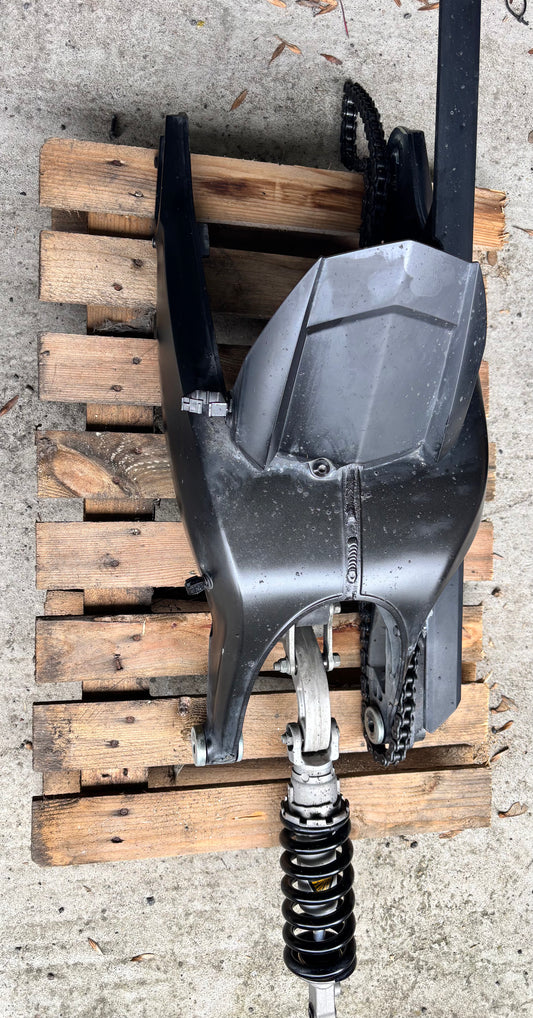 Bras oscillant arrière ex police yamaha tracer 900 2015/2020