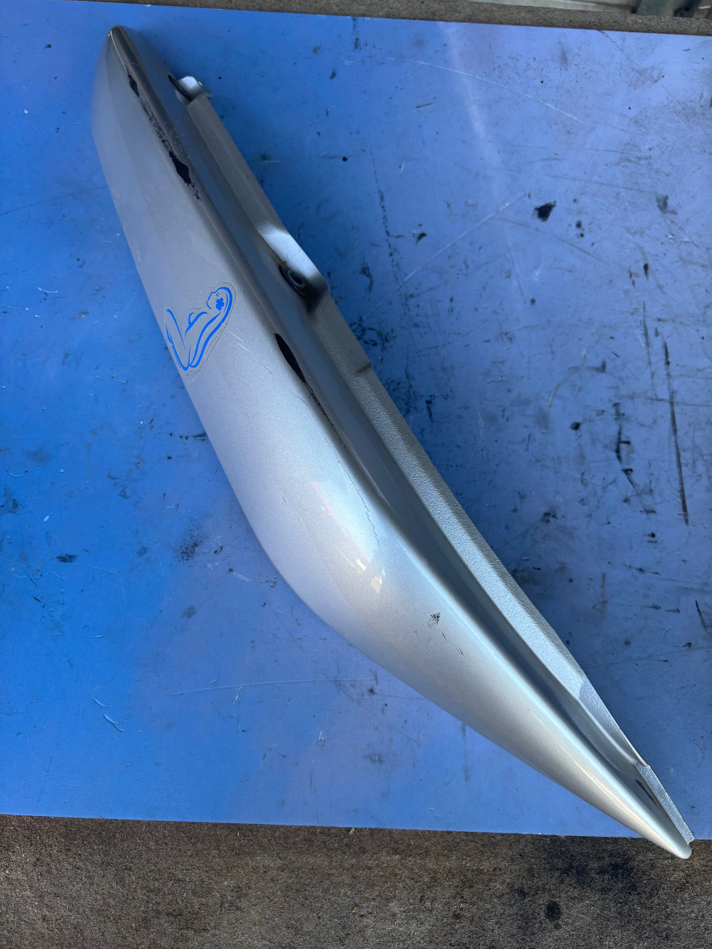 Carénage coque arrière droite Er6n er6f phase 1 2005/2008