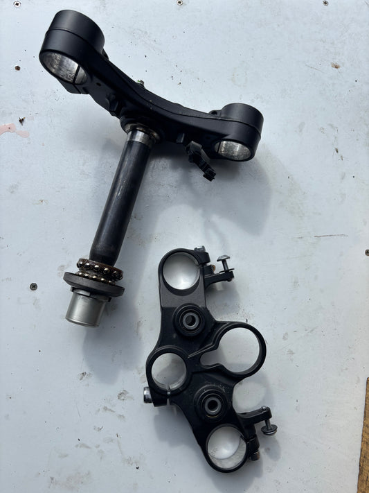Té fourche complet supérieur inférieur  yamaha mt 07 2021-2024