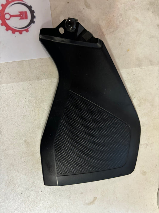 Pad protection latéral Yamaha mt09 gauche