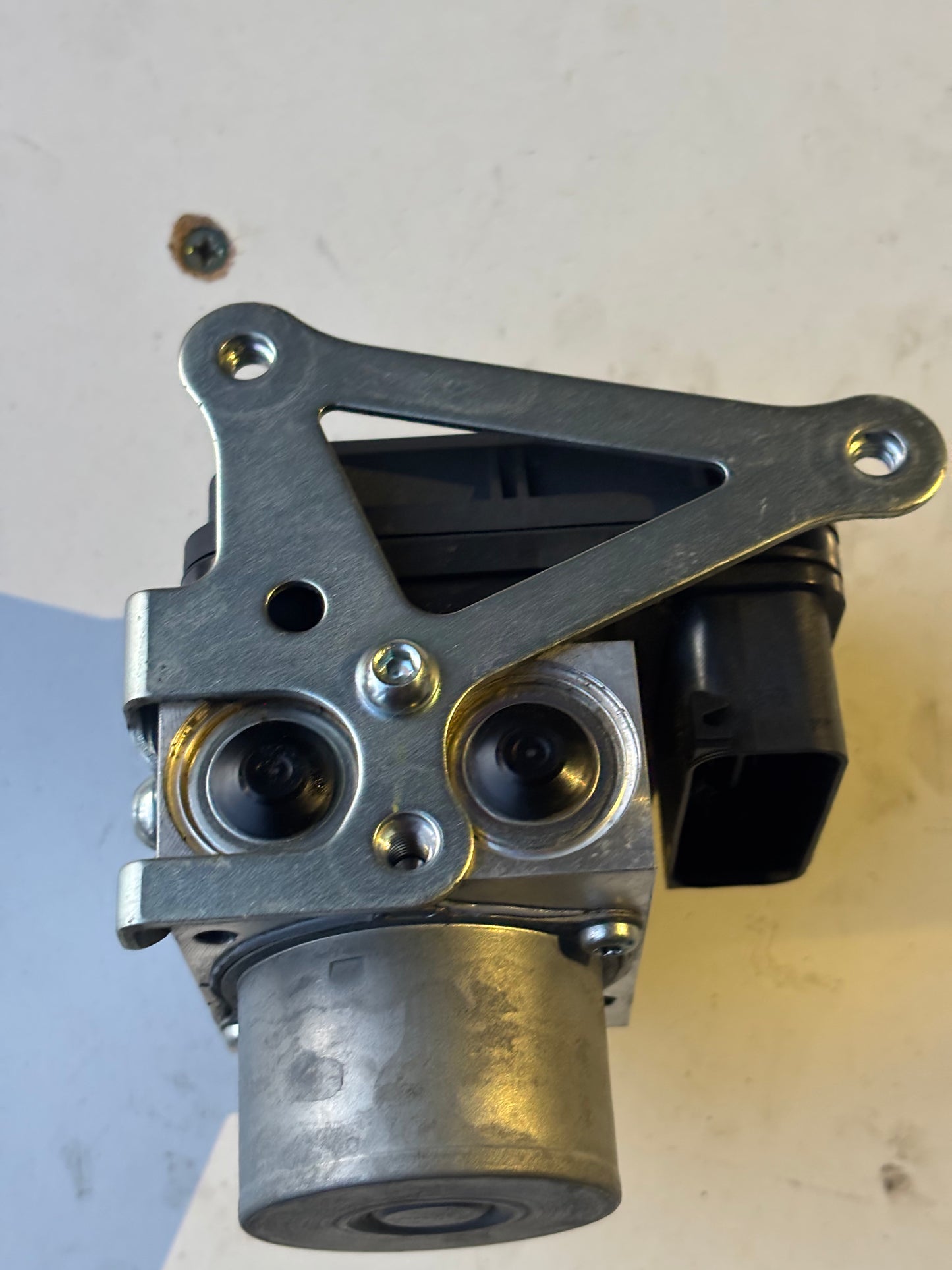 Bloc boitier abs Yamaha tracer 900 2015/2017 2SC-85930-00