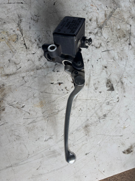 Levier frein et maitre cylindre  yamaha tracer 900 2015/2020