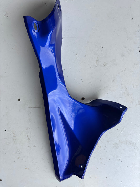 Carénage panneau console gauche  Yamaha r7 2021-2024 BEB2837L00P0