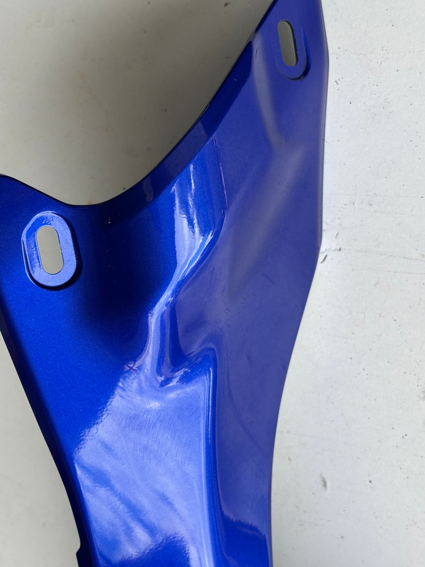 Carénage panneau console gauche  Yamaha r7 2021-2024 BEB2837L00P0