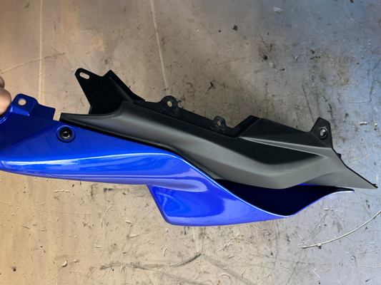 Carénage coque arrière cache latérale droite Yamaha r7 2021-2024 BEB217410000 /BEB2172100P0