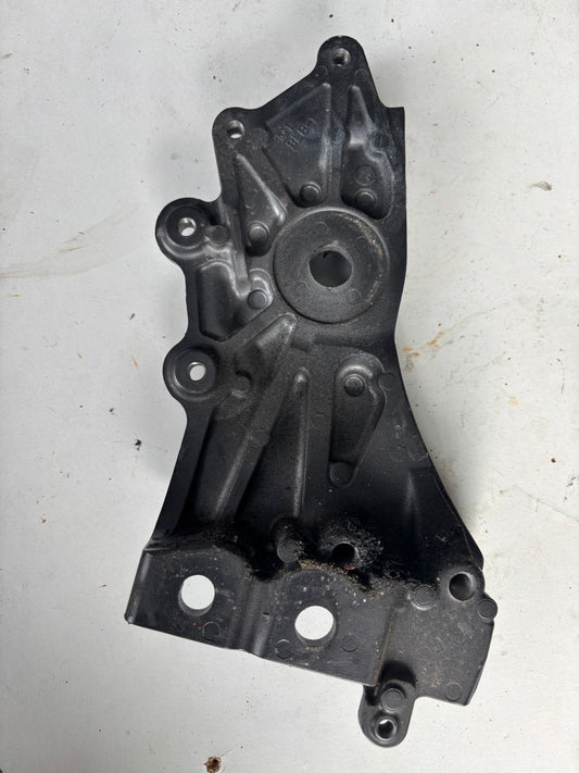 Support platine gauche droit Yamaha r7 2021-2024 BEB247A30000