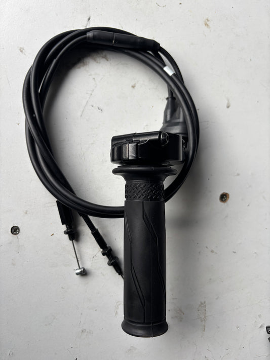 Poignée gaz accélérateur avec câble  Yamaha r7 2021-2024