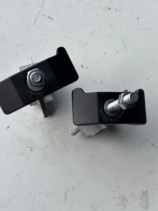 Supports réglages tendeurs  chaine Yamaha r7 vendu en paire