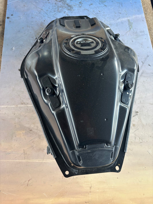 Réservoir carburant essence Yamaha r7 2021-2024