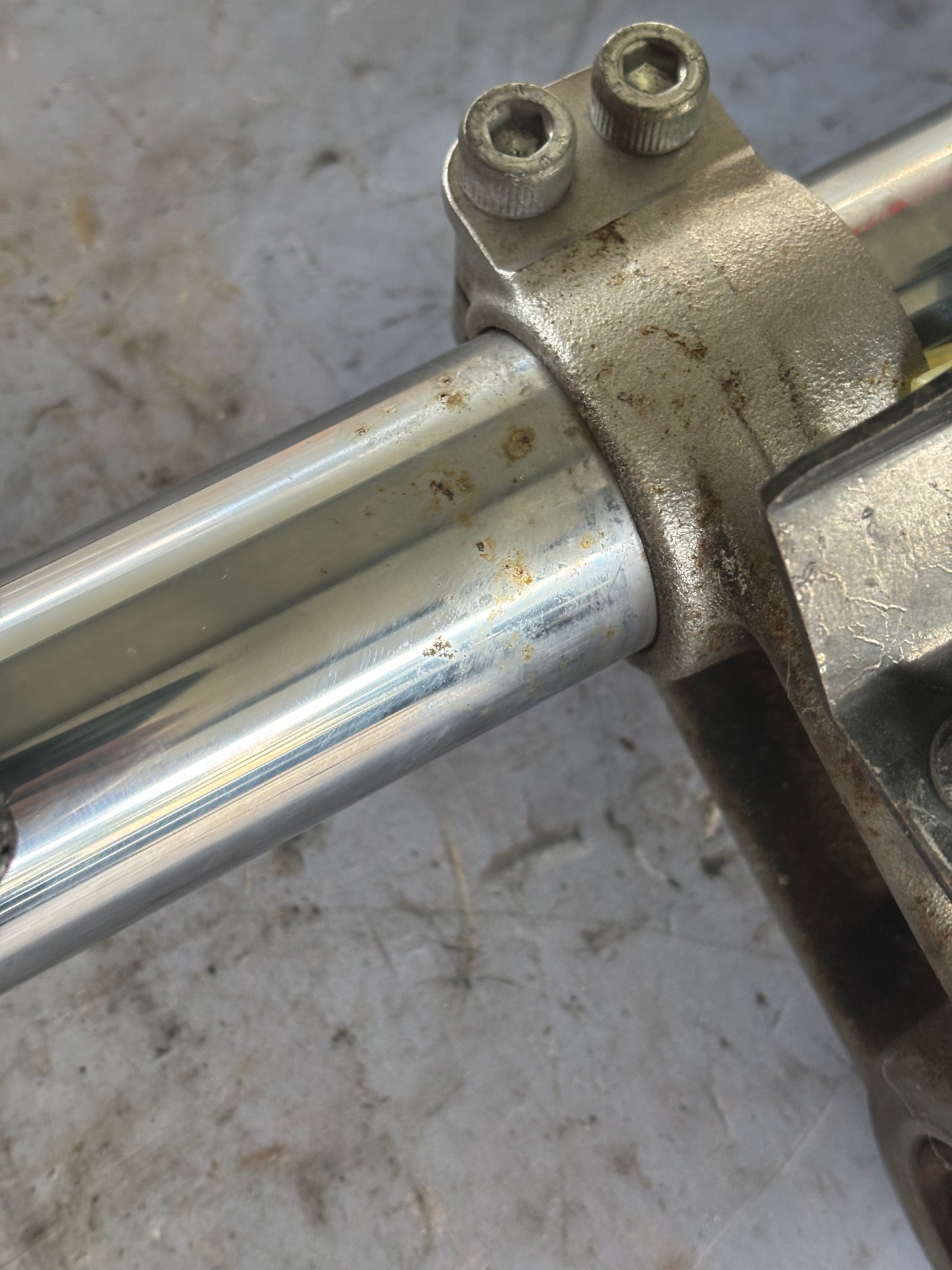 Fourche Kawasaki Er6n sans ABS 2005/2008