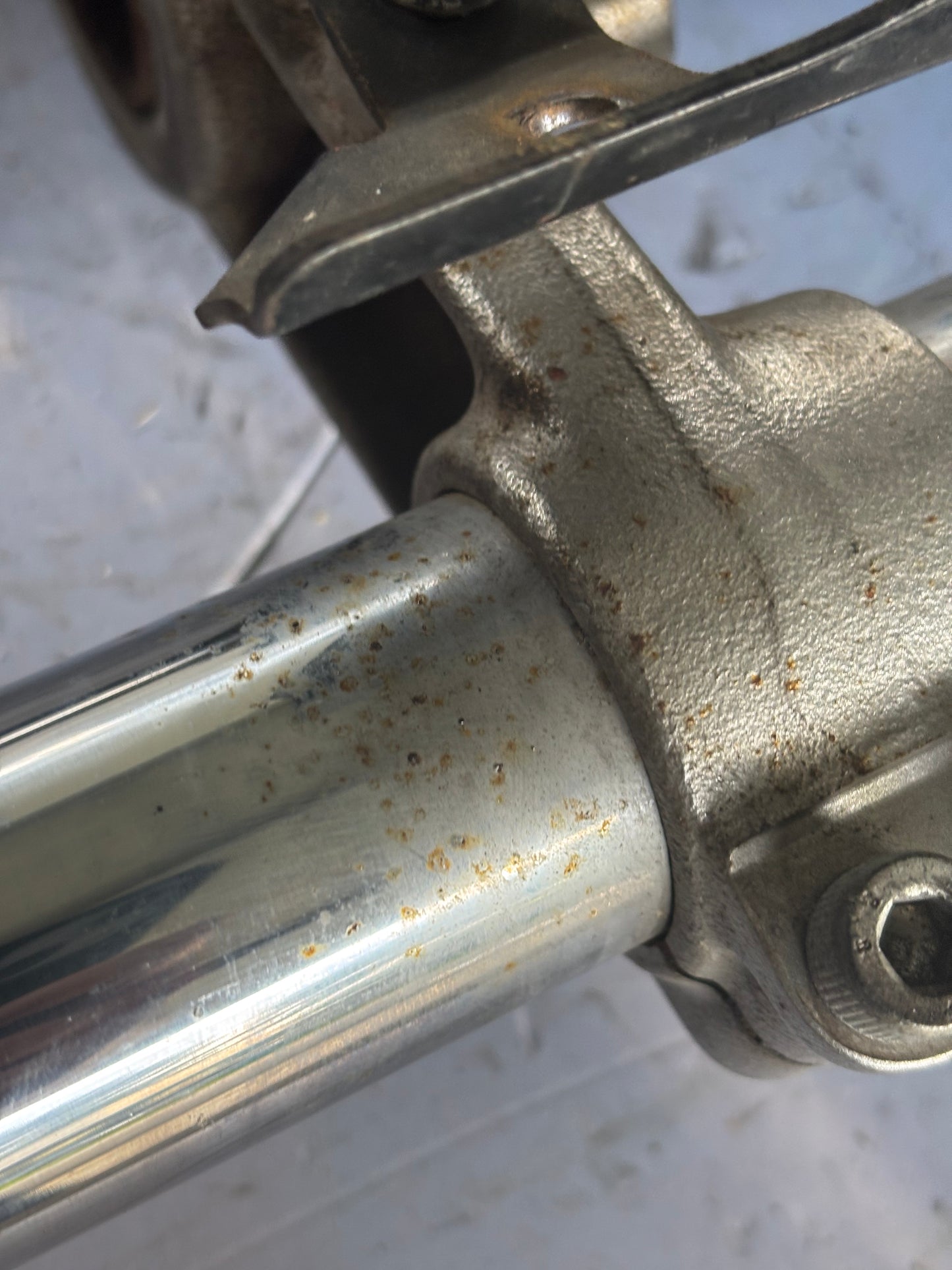 Fourche Kawasaki Er6n sans ABS 2005/2008