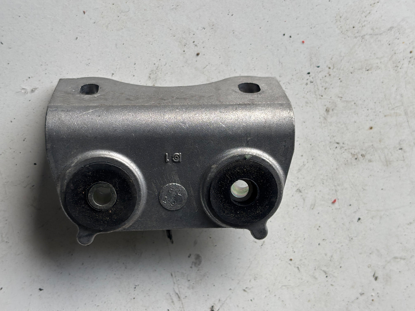 Support réservoir yamaha mt 09 2013-2020