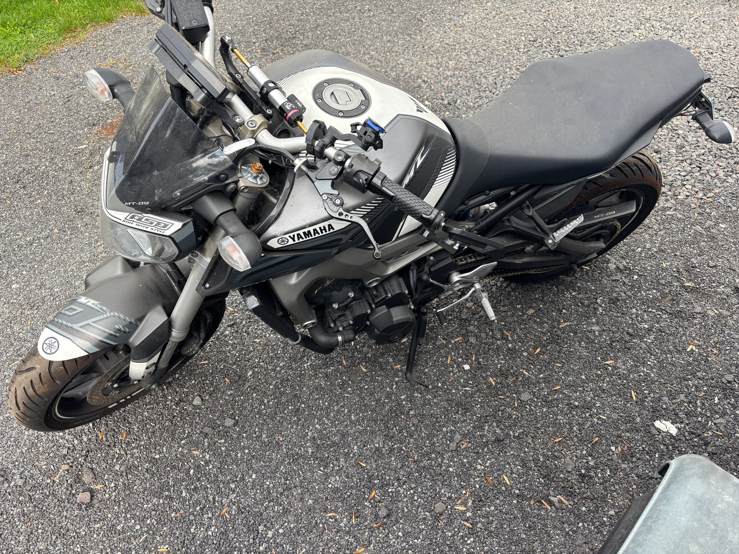 Mt09 2015 toutes pièces disponible