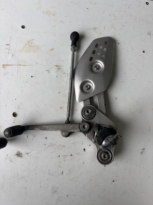 Platine support sélecteur gauche  yamaha mt 07 2014-2020