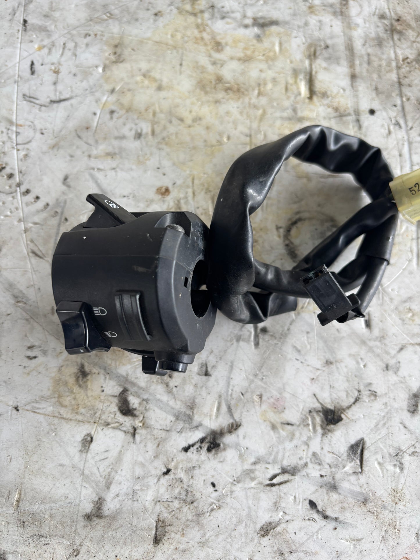 Commodo gauche phare Yamaha mt07 2014/2017