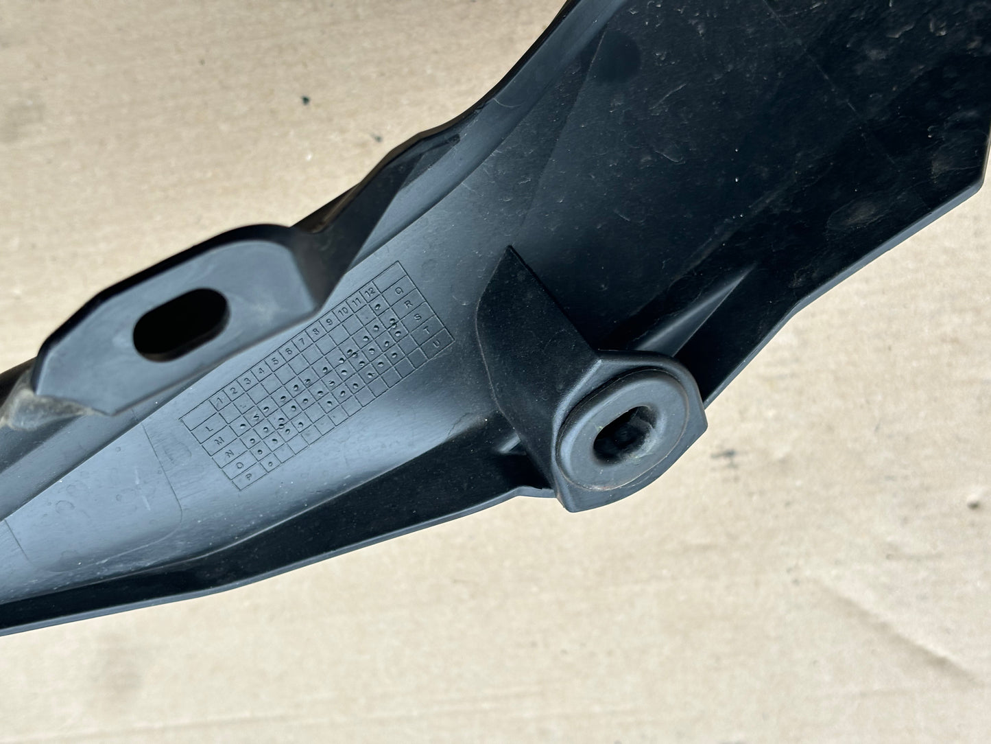 Carénage arrière droit Yamaha mt07 2021-2024 nu