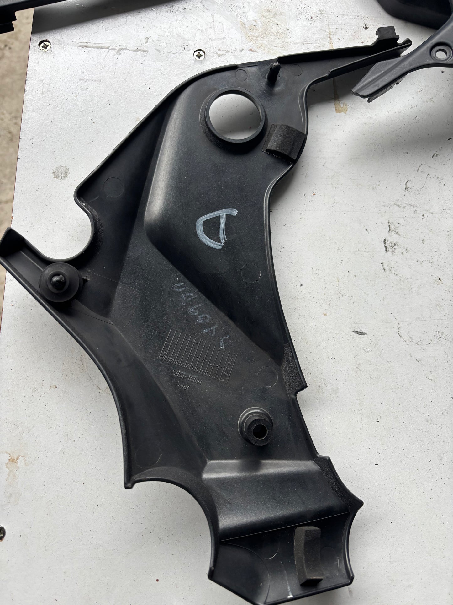 Protection cadre droit Kawasaki Er6n  Er6F 2009/2011