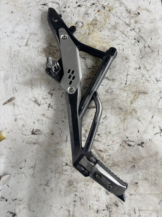 Platine gauche Kawasaki er6n Er6F 2009/2011