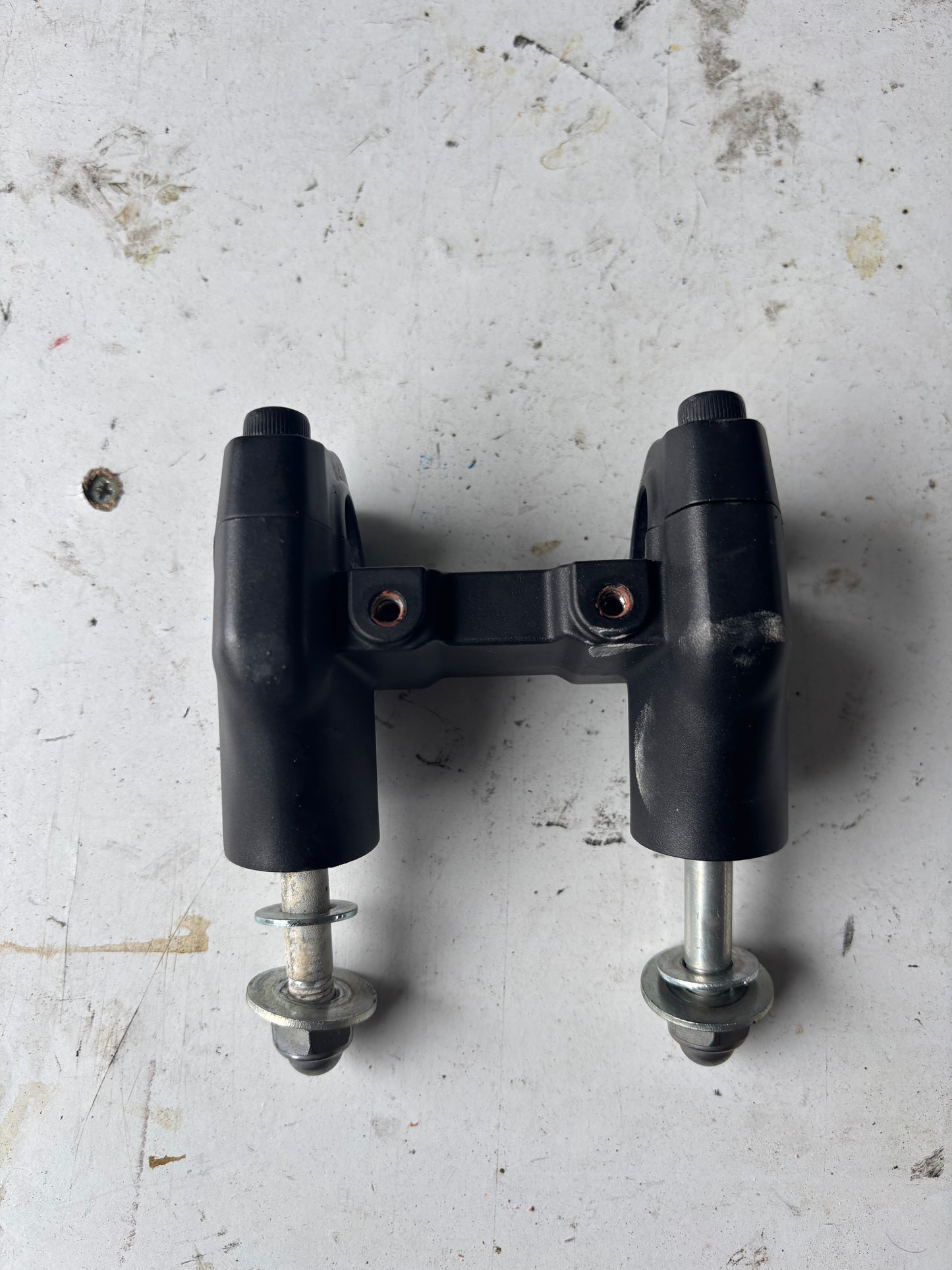 Pontet support de guidon yamaha mt07 2021-2024