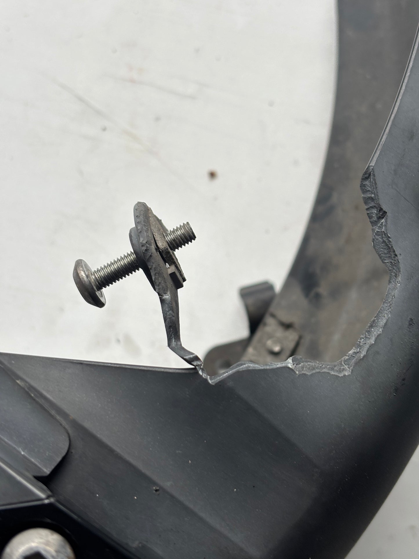 Garde boue avant Kawasaki Er6n  Er6F 2009/2011