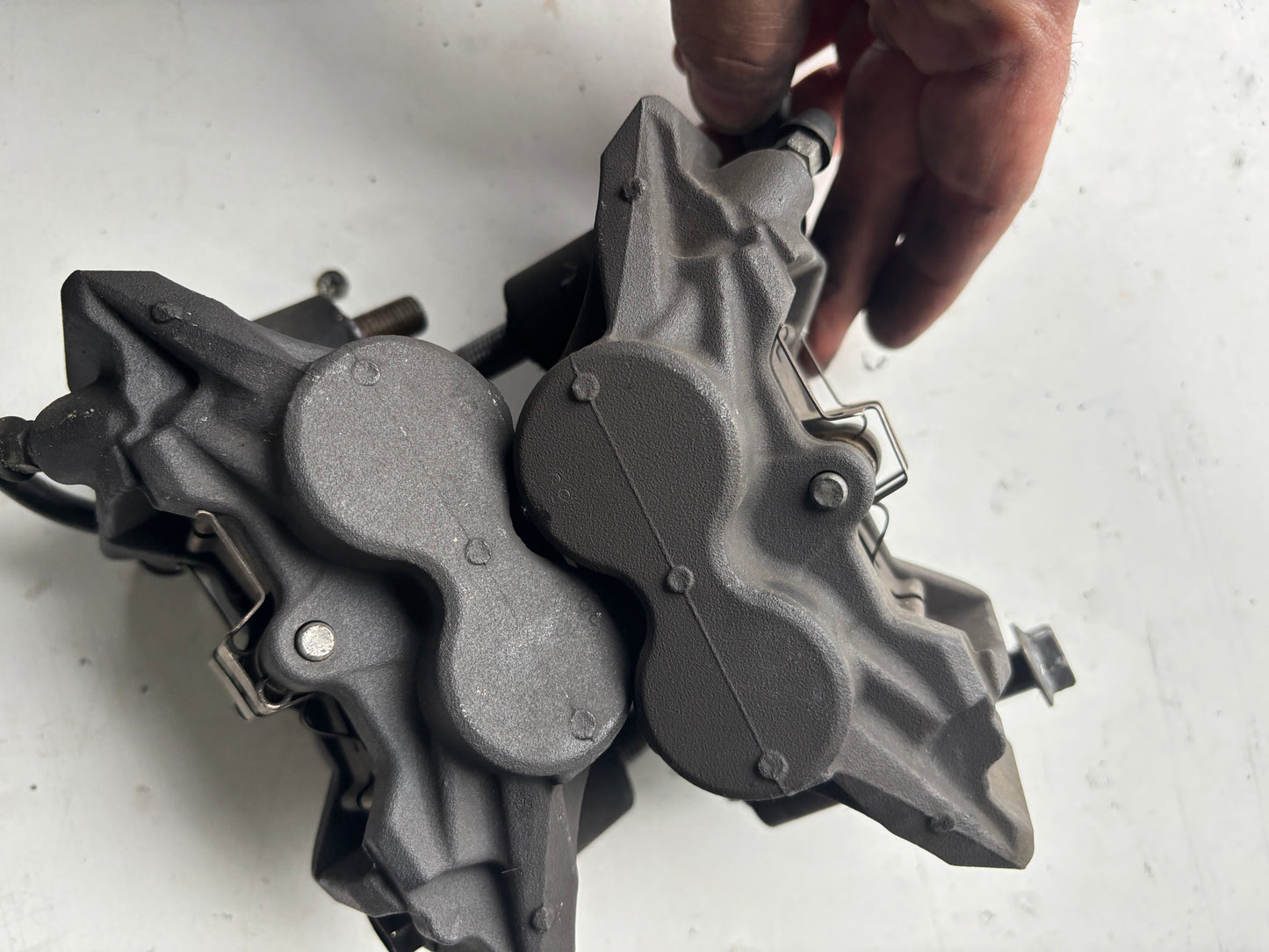 Paire Étrier frein avant yamaha Mt09 tracer 900 radial 108 mm