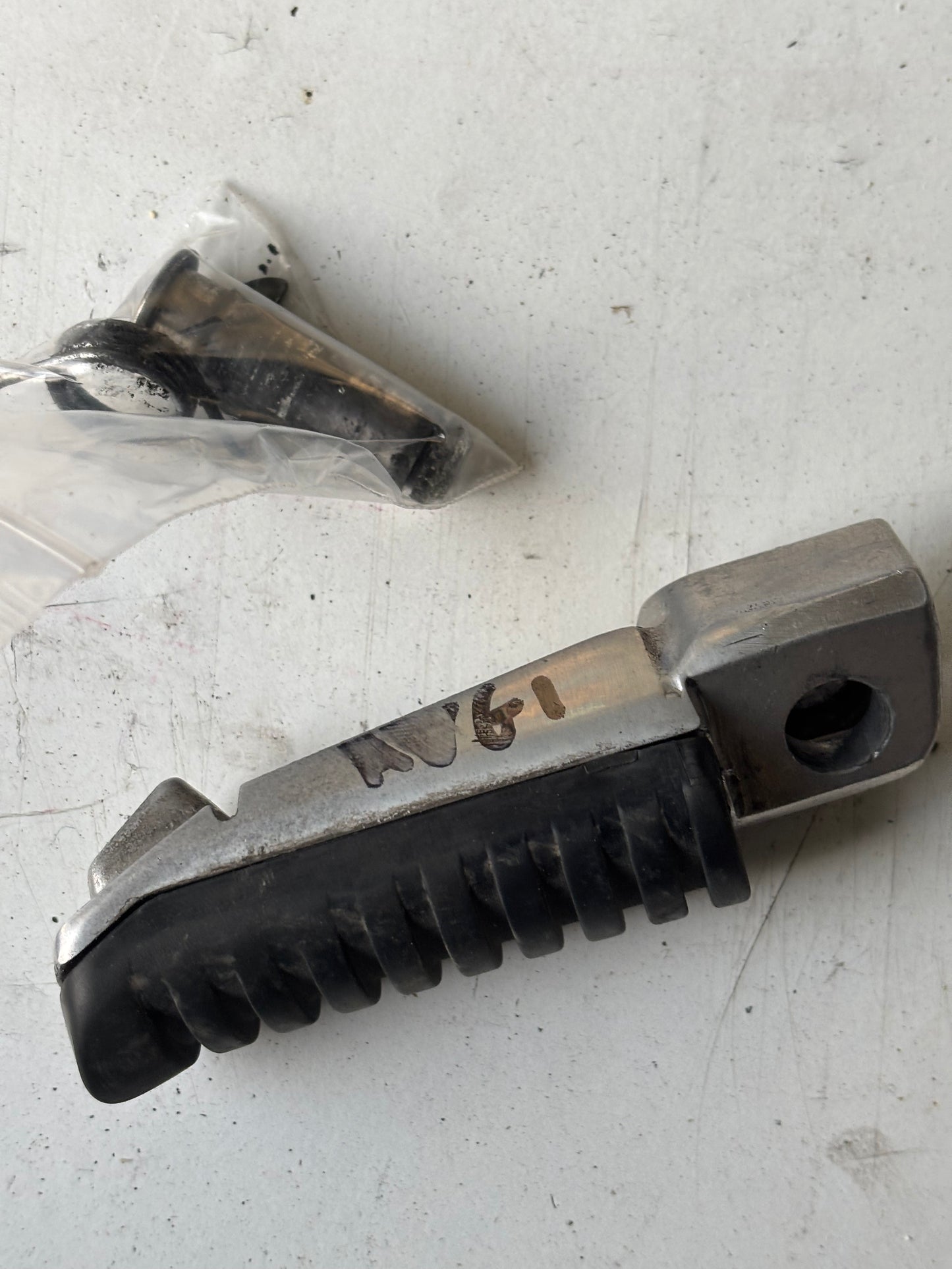 Repose cale pied avant gauche kawasaki er6n er6f 2009/2016