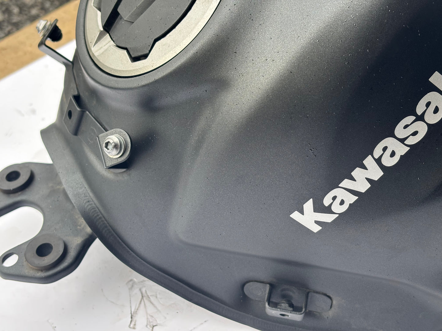 Réservoir carburant essence Kawasaki z650 2017/2020