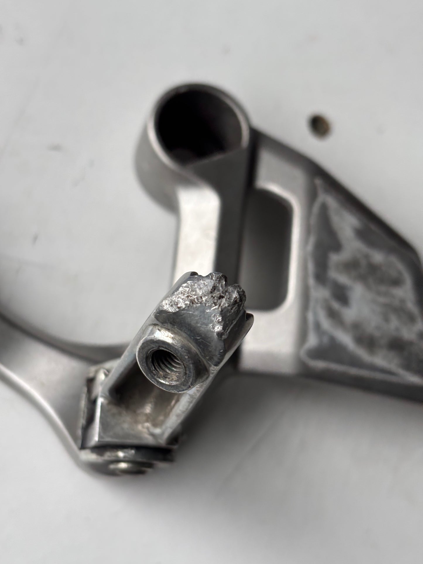 Platine conducteur gauche Yamaha mt 09 / tracer 900  2015/2020