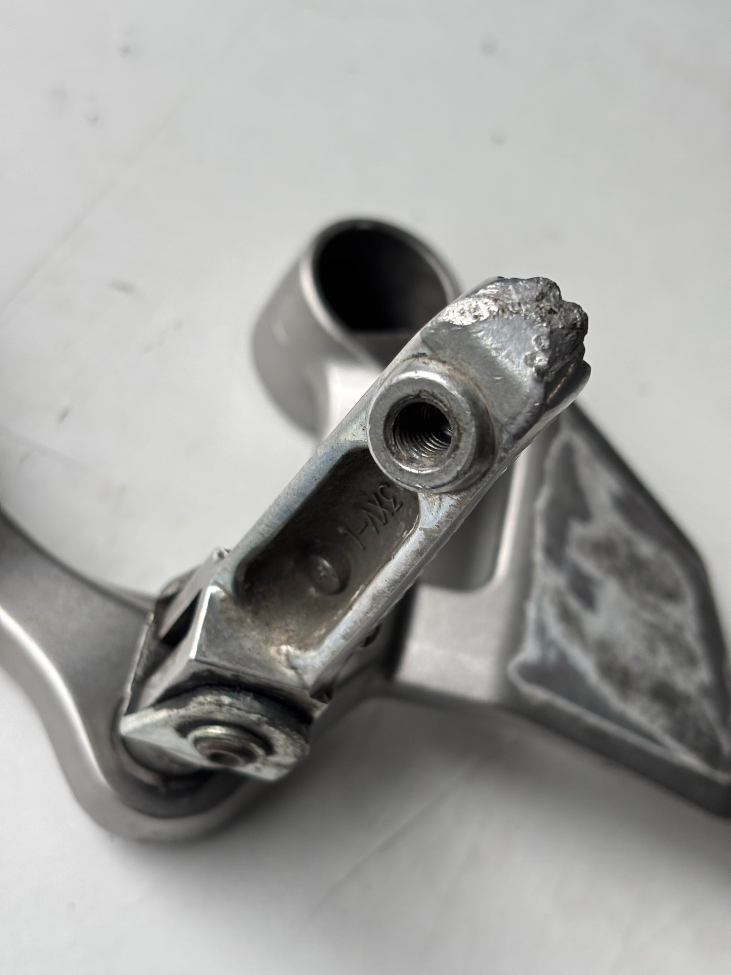 Platine conducteur gauche Yamaha mt 09 / tracer 900  2015/2020