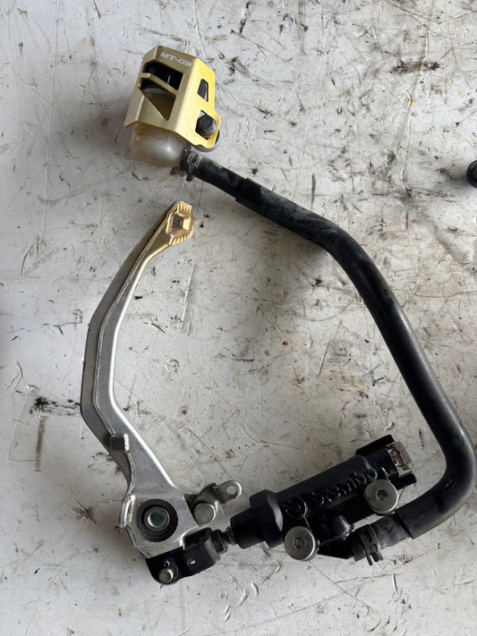 Pédale frein conducteur droite frein Yamaha MT 09 2013 à 2020