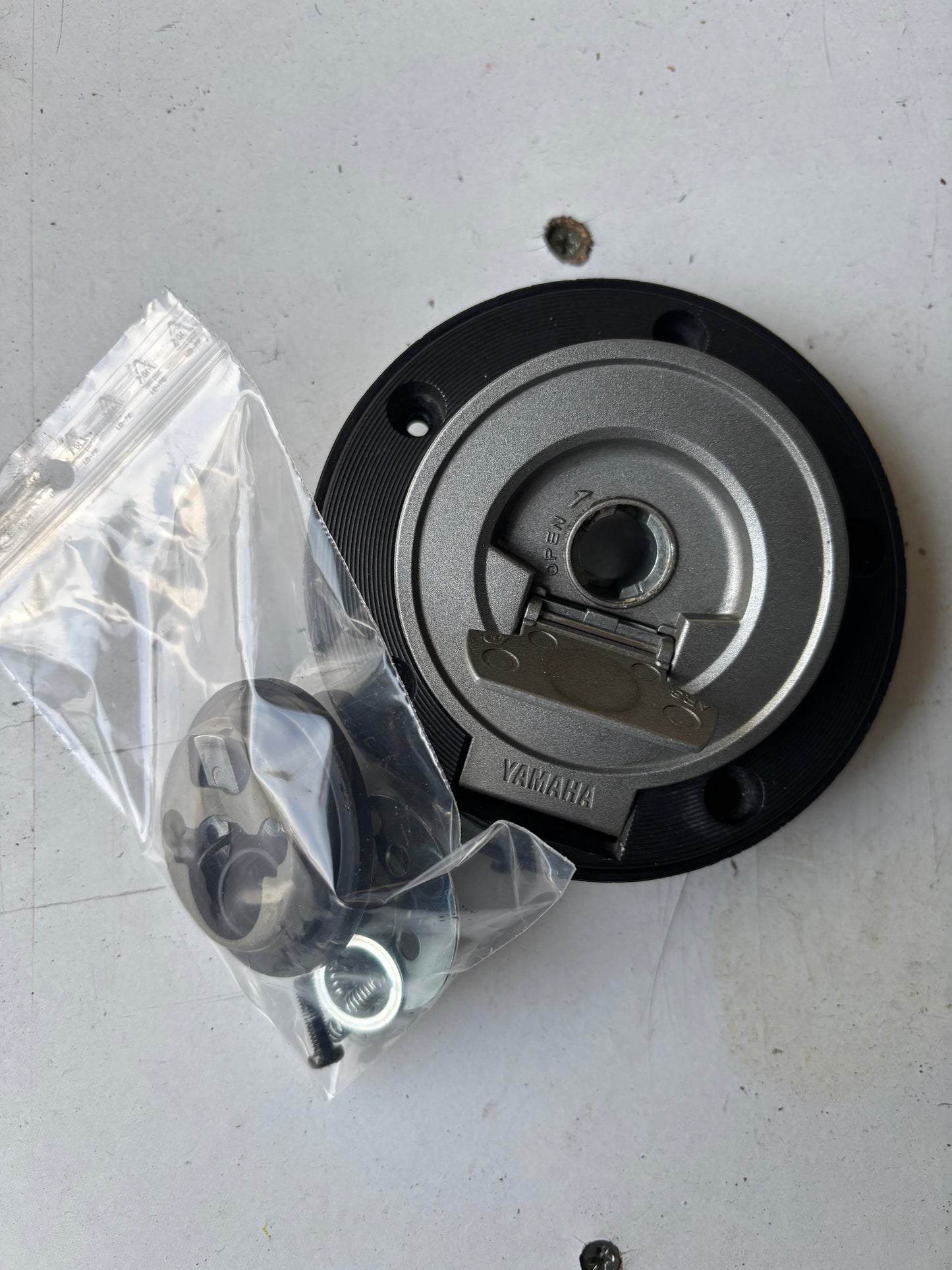 Trappe essence Nue  yamaha mt 09 / tracer 900 2013- 2020